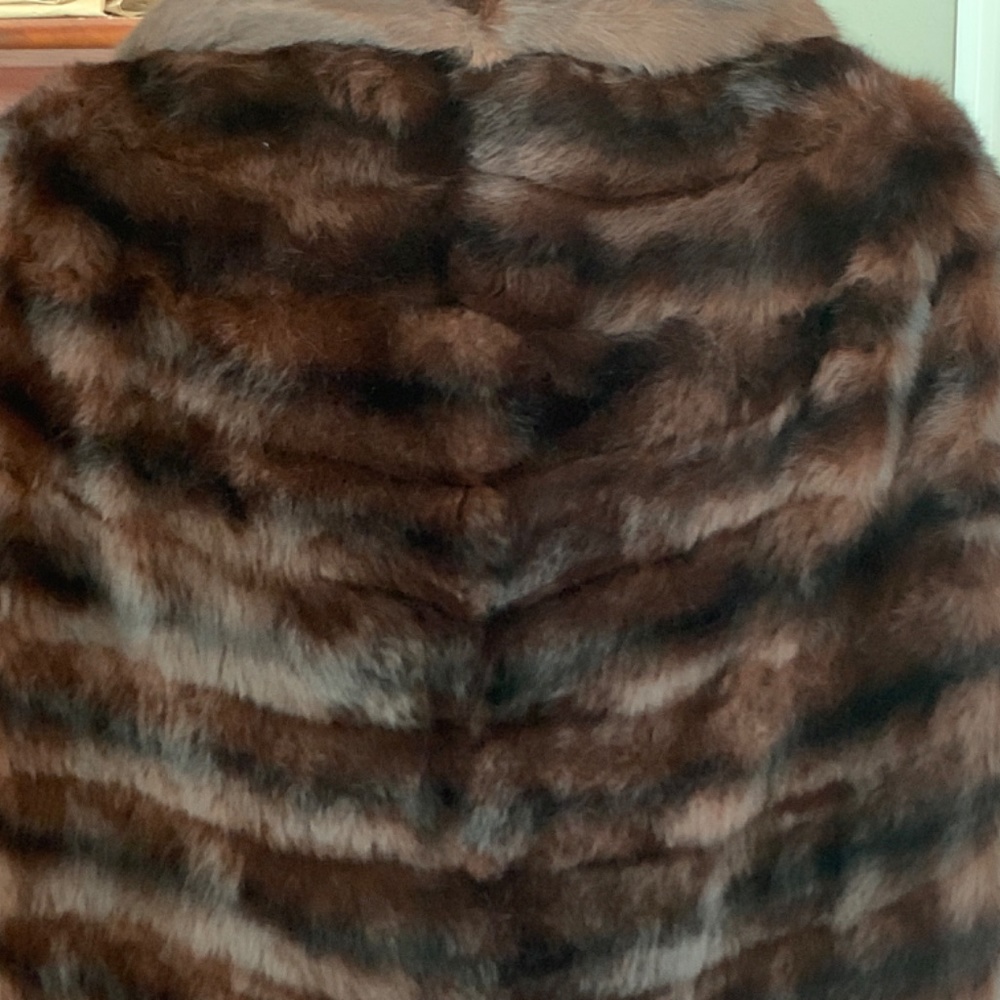 Custom Fur - Picture 4 of 5